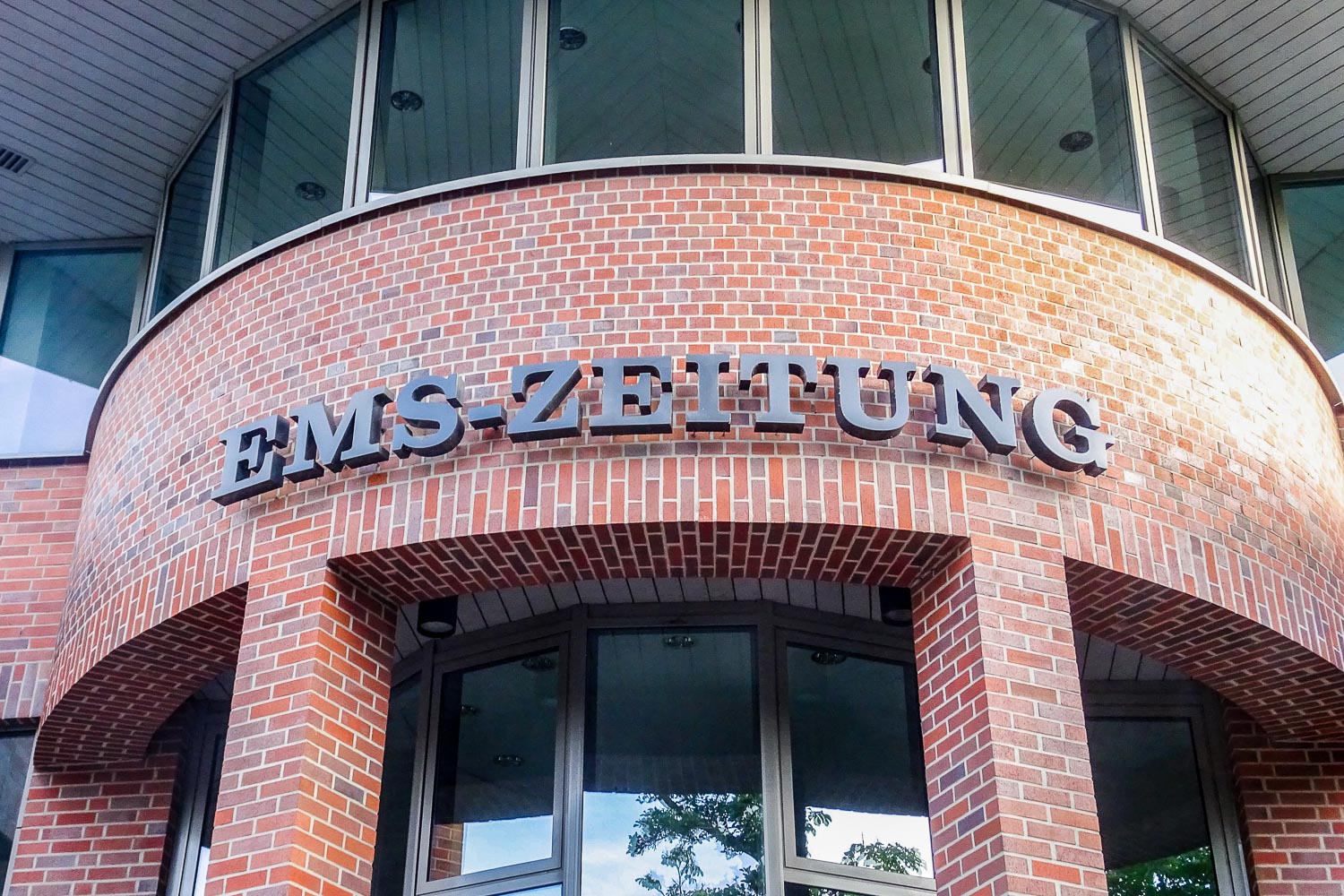 Buchstaben Ems Zeitung